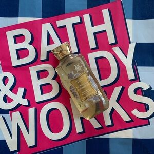 NWT Bath & Body Works Snowflakes & Cashmere Body Wash